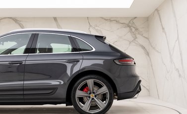 Porsche Macan S 26