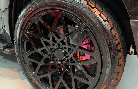 Painted Brake Calipers in Your Choice of Colour | SEEKER UK