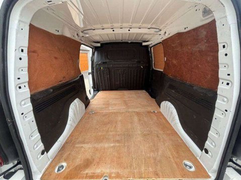 Vauxhall Combo 1.5 Turbo D 2300 Edition Panel Van 4dr Diesel Auto L2 H1 Euro 6 (s/s) (130 5