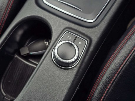 Mercedes-Benz GLA 2.1 GLA220d AMG Line (Premium) SUV 5dr Diesel 7G-DCT 4MATIC Euro 6 (s/s) (1 32