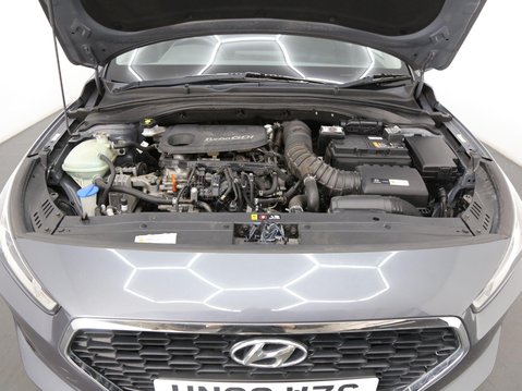 Hyundai i30 1.0 T-GDi Blue Drive SE Euro 6 (s/s) 5dr 27