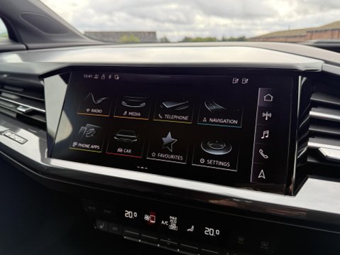 Audi Q4 40 S line SUV 5dr Electric Auto 82kWh (204 ps) 42
