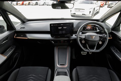 Cupra Born V2 3