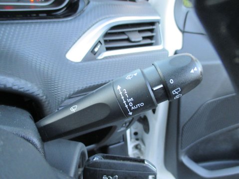 Peugeot 208 1.0 PureTech Active Euro 6 3dr 30