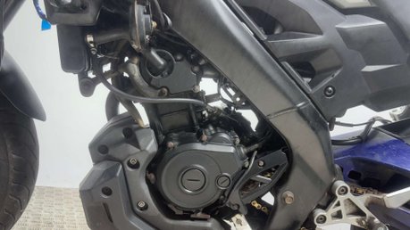 Yamaha MT-125 MT 125 2014 RUNNING PROJECT BIKE SPARES OR REPAIR 125CC 16
