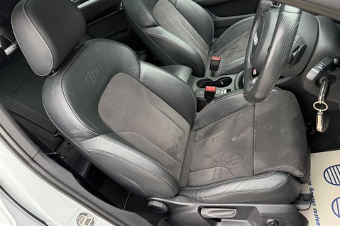 Audi Q3 TDI QUATTRO BLACK EDITION - PAN ROOF - 20 INCH ALLOYS 31