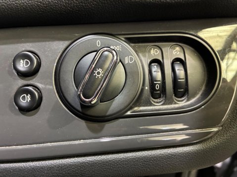 Mini Countryman 1.5 Cooper ALL4 Euro 6 (s/s) 5dr 31