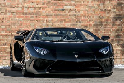 Lamborghini Aventador SV LP750-4 Roadster