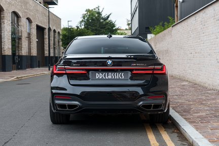 BMW 7 Series M760LI XDRIVE 6