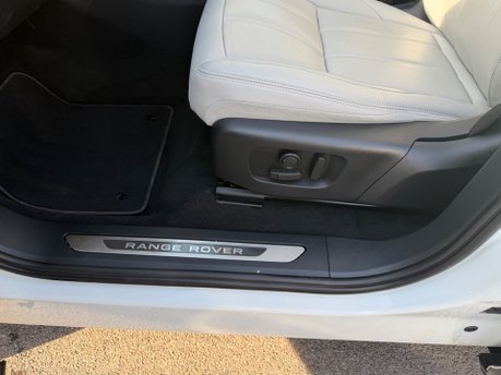 Land Rover Range Rover Evoque SE MHEV 50