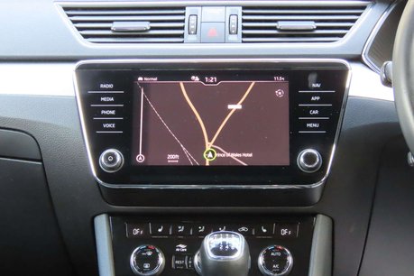 Skoda Superb 2.0 TDI SE Technology Euro 6 (s/s) 5dr 11