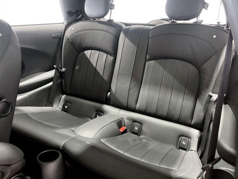 Mini Hatch Cooper SE 32.6kWh Level 3 Hatchback 3dr Electric Auto (184 ps) 21