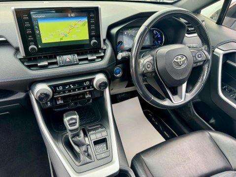 Toyota Rav4 2.5 VVT-h Dynamic CVT Euro 6 (s/s) 5dr 16