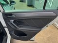 Volkswagen Tiguan R LINE TSI BMT 4MOTION DSG 38