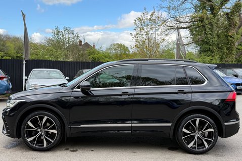 Volkswagen Tiguan R-LINE TDI DSG - RARE LEATHER INTERIOR - APPLE CAR PLAY -CAMERA 9