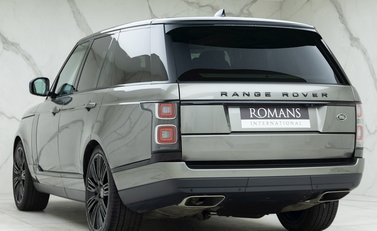 Land Rover Range Rover D300 Westminster Black Edition 3