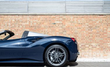 Ferrari 488 Spider 33