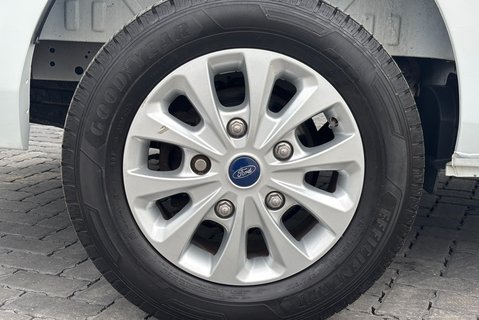 Ford Transit Custom 280 130 ps L1 Limited Panel Van - Sat Nav 30