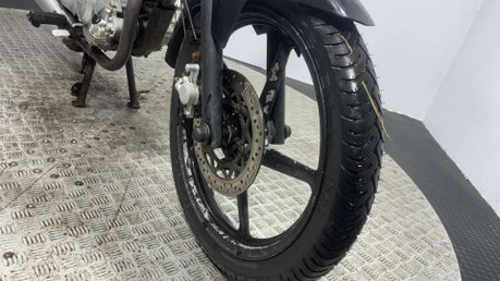 Yamaha YBR 125 2012 ONLY 14K PROJECT BIKE LEARNER SPARES OR REPAIR 125CC 17