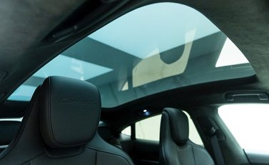 Porsche Taycan Turbo S 12