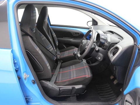 Peugeot 108 1.0 Active Euro 6 5dr 21