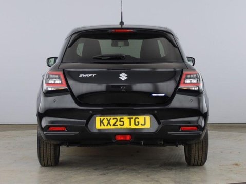 Suzuki Swift ULTRA 8