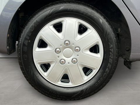 Hyundai i10 1.2 SE 5dr Auto 11