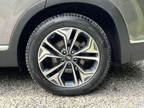 Hyundai SANTA FE 2.2 Santa Fe Premium SE CRDi Auto 4WD 5dr 13