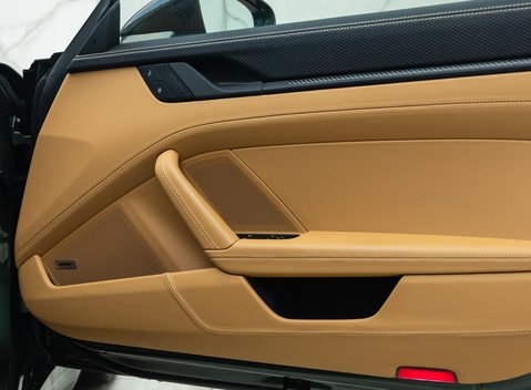 Porsche 911 GT3 TOURING (992) 26