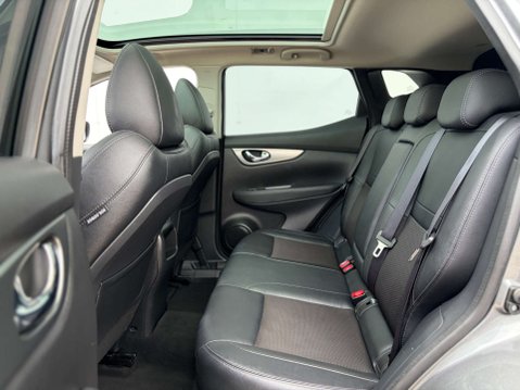 Nissan Qashqai 1.3 Qashqai Tekna DiG-T Semi-Auto 5dr 55