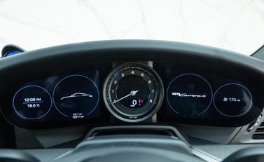 Porsche 911 Carrera 4 (992) 17