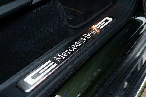 Mercedes-Benz G Class G400D PREMIUM PLUS - G-MANUFAKTUR 17