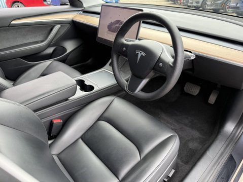 Tesla Model 3 Saloon 4dr Electric Auto RWD (241 bhp) 3