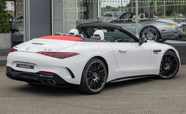 Mercedes-Benz SL Class SL63 AMG PERFORMANCE 4