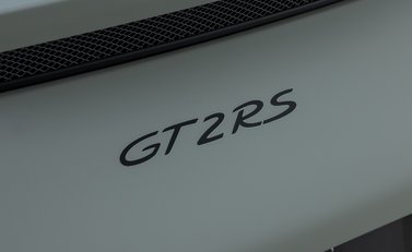 Porsche 911 GT2 RS (991) 45