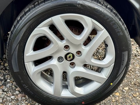 Renault Captur ICONIC TCE 47