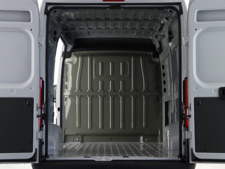 Peugeot Boxer 335 L2H2 BHDi 140 MT6 Professional 3
