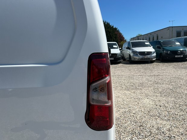 Vauxhall Combo LWB L2H1 Low Roof Sportive 2300 Air Con Sensors EURO 6 NO VAT 25