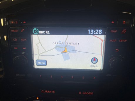 Nissan Juke 1.6 Acenta Premium Euro 5 (s/s) 5dr 27