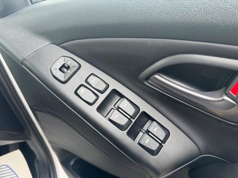 Hyundai ix35 1.6 GDi S Euro 5 5dr 19