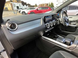 Mercedes-Benz B Class 2.0 B 200 AMG Line Edition Premium D Auto 5dr 17