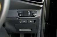 Hyundai IONIQ PREMIUM 12