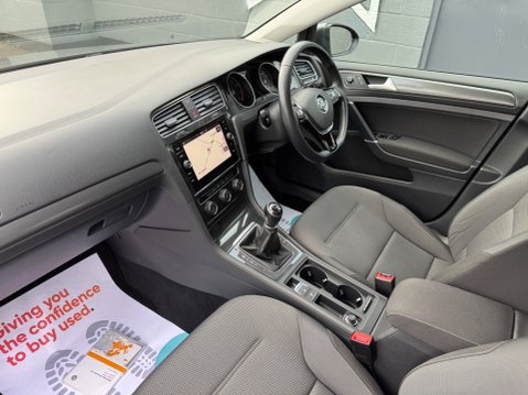 Volkswagen Golf SE NAVIGATION TSI BLUEMOTION TECHNOLOGY 38
