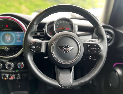 Mini Hatch 1.5 Cooper Classic 5dr 22