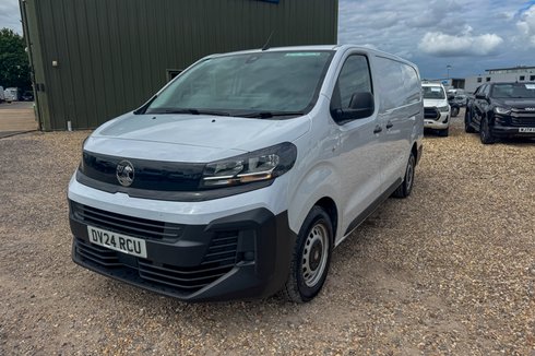 Vauxhall Vivaro LWB L2H1 Low Roof Prime Aircon Cruise Sensors Nav EURO 6