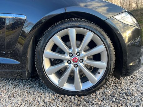 Jaguar XF 2.2 XF Portfolio D Auto 4dr 10