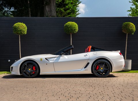 Ferrari 599 SA Aperta 3