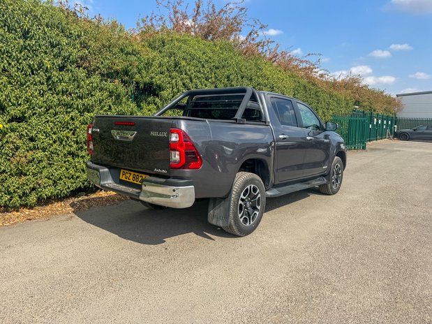 Toyota Hilux Invincible | Auto | 2.4 LT | Double Cab | Camera | Sensors | EURO 6 3