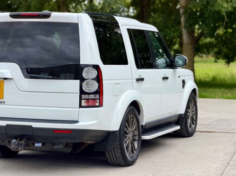 Land Rover Discovery 3.0 Discovery Graphite SDV6 Auto 4WD 5dr 24