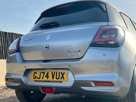 Suzuki Swift ULTRA 18